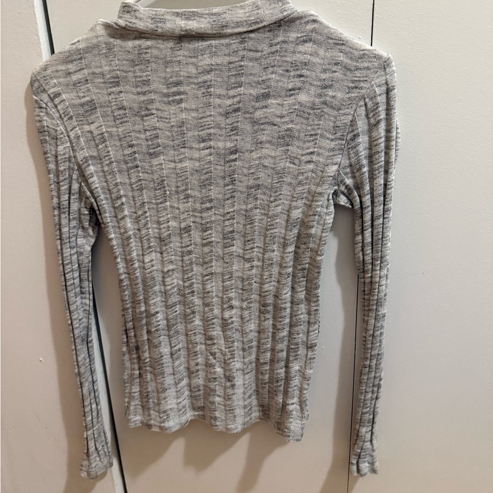 Mango Light Gray Ribbed Blouse - Picture 2 of 3